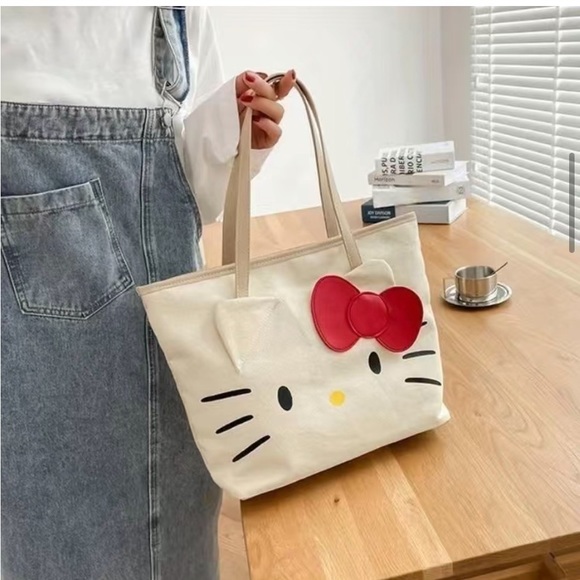 SOLD OUT online Sanrio Hello Kitty  Large Capacity Tote/ Shoulder Bag - Picture 3 of 3